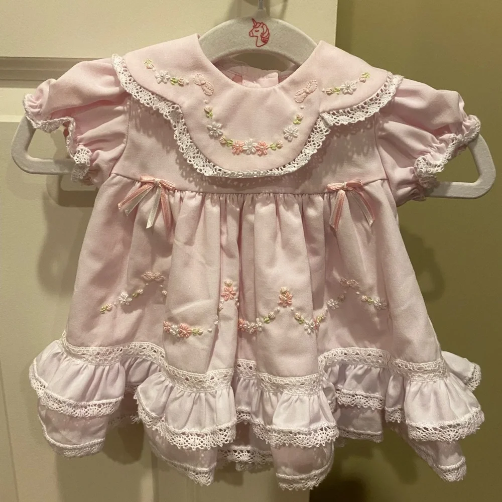 Will’Beth NWT Pink Lace Embroidery Newborn Infant Dress - Picture 1 of 4